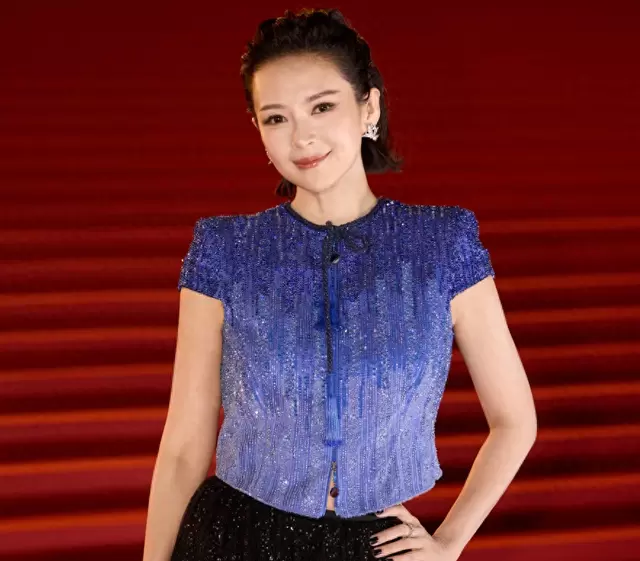 廖子妤凭《像我这样的爱情》获第44届金像奖影后 现场图 廖子妤凭《像我这样的爱情》获第44届金像奖影后 现场图