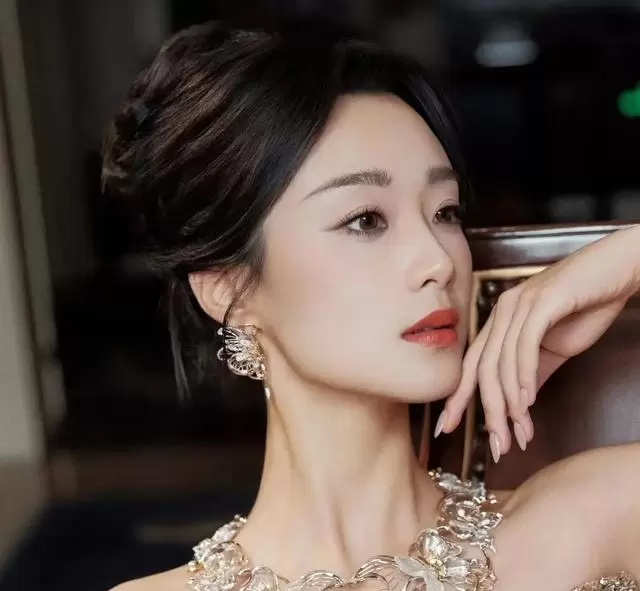 短剧女演员高频出演引观众审美疲劳:熟脸循环成行业隐忧 相关图片 短剧女演员高频出演引观众审美疲劳:熟脸循环成行业隐忧 相关图片