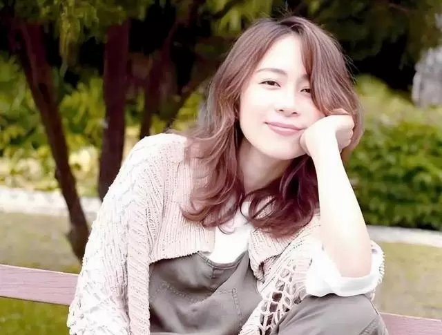 邝文珣出演TVB版《鹿鼎记》沐剑屏后淡出演艺圈 现场图