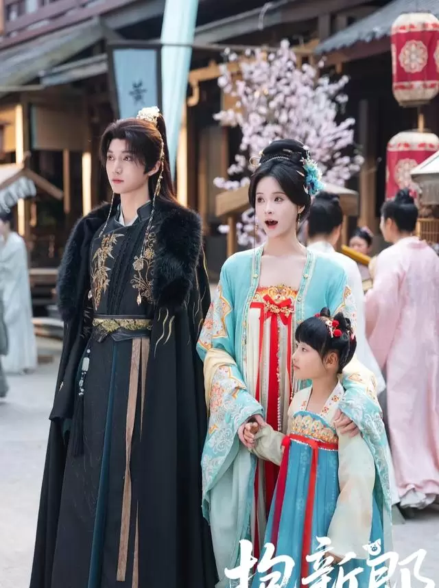 红果热播榜TOP5更新：《抱新郎》位列第五，《彪悍人生》登顶 - 现场图