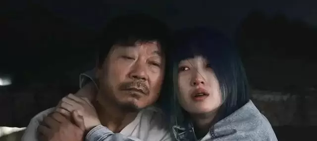 《朝云暮雨》定档5月17日，范伟周冬雨演绎江南茶铺里的沉默人生 细节速览