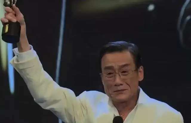 梁家辉第五次获金像奖影帝，《再见UFO》成最大赢家 - 相关图片