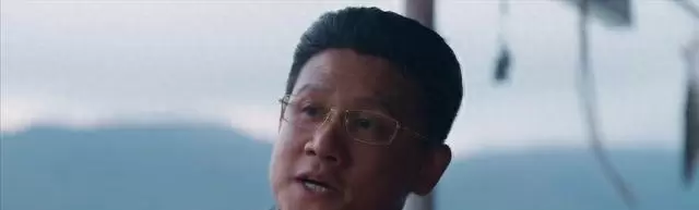 佟悦《金关》演活向修远双面人设，47岁迎来演技高光时刻 现场图